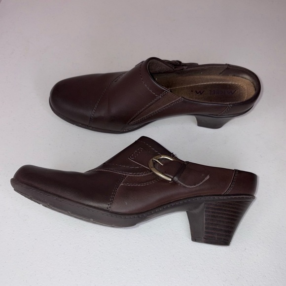 Michel M Shoes - Michel M Women's Size 9 Brown Block
Heel Mules - Buckle Detail preowned